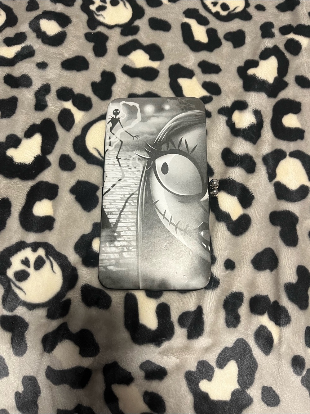 Spencer's Gray Nightmare Cartoon Clutch Phone Case